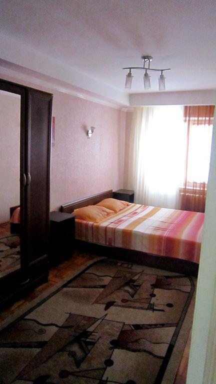 Apartment On Maliy Rinok Zaporizhzhya Exteriér fotografie